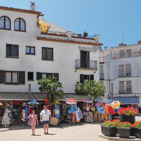 Stunning Apartment In Tossa De Mar With Kitchen Eksteriør billede